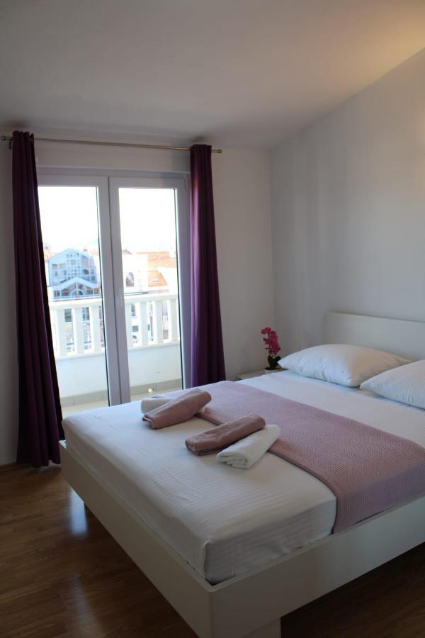 Apartments Renata Donji Seget Eksteriør billede